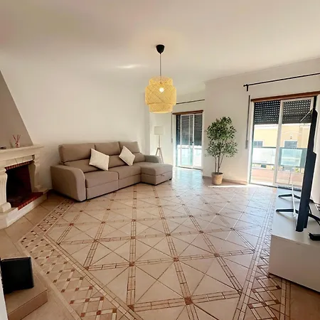 Apartamento Elegant Getaway Ii - Lisbon- Two Bedroom In Montijo- 10 Mints From The Atalaia (Lisbon)