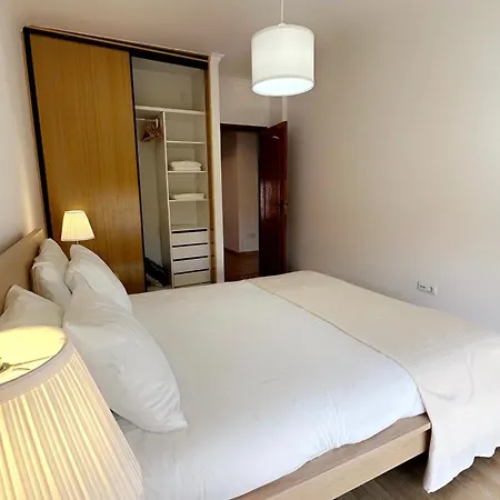 Elegant Getaway Ii - Lisbon- Two Bedroom In Montijo- 10 Mints From The * Atalaia (Lisbon)