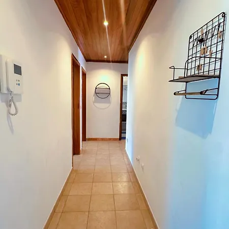 Elegant Getaway Ii - Lisbon- Two Bedroom In Montijo- 10 Mints From The