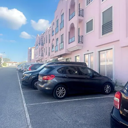 Elegant Getaway Ii - Lisbon- Two Bedroom In Montijo- 10 Mints From The Apartamento *