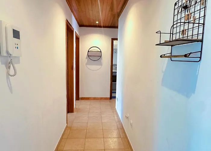 Elegant Getaway Ii - Lisbon- 2 Bedroom In Montijo