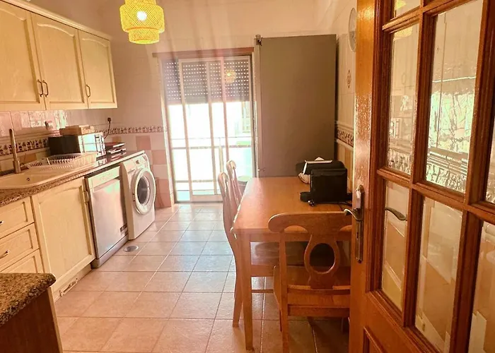 Elegant Getaway Ii - Lisbon- 2 Bedroom In Montijo דירה *